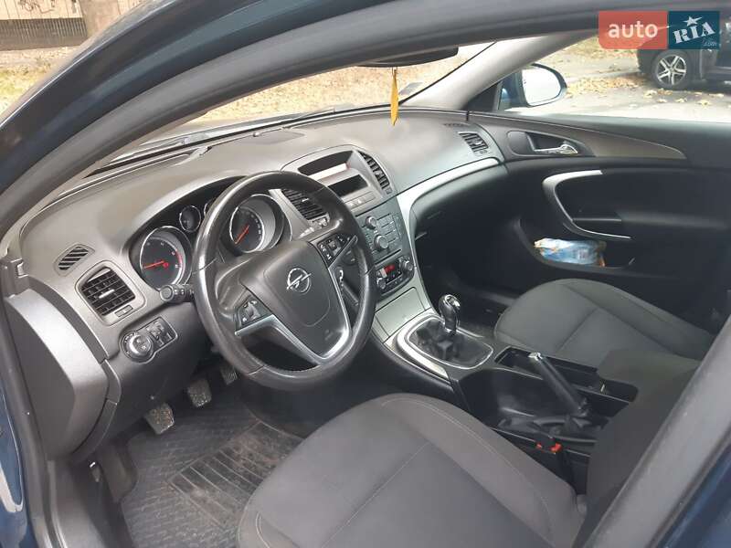Универсал Opel Insignia 2010 в Николаеве