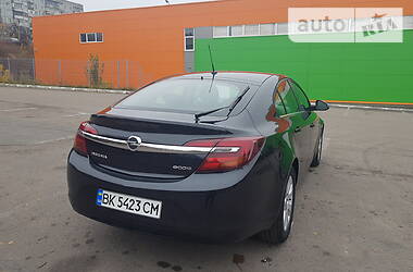 Хэтчбек Opel Insignia 2015 в Ровно
