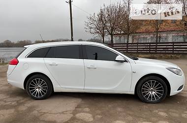 Универсал Opel Insignia 2011 в Киеве