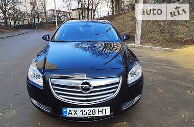 Универсал Opel Insignia 2010 в Харькове