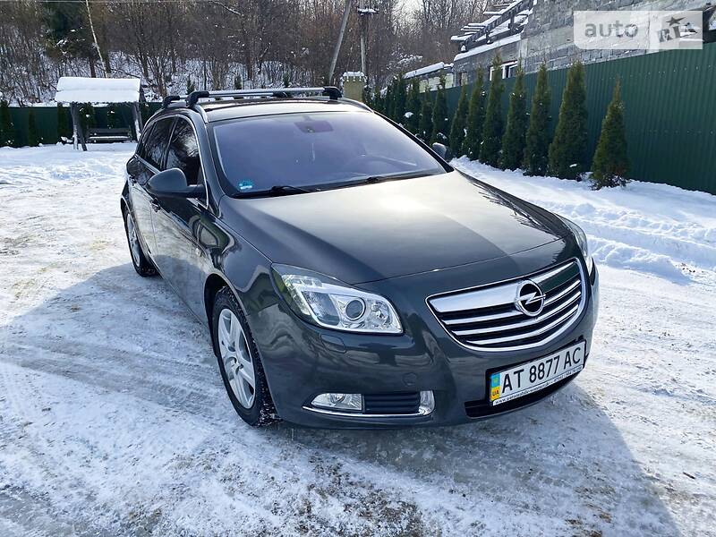 Універсал Opel Insignia 2011 в 