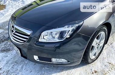 Універсал Opel Insignia 2011 в 
