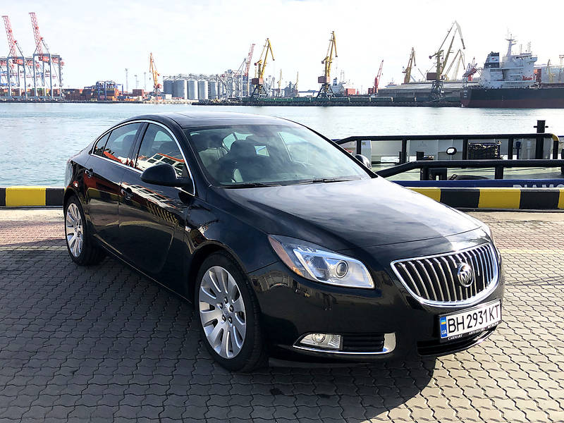 Седан Opel Insignia 2010 в 