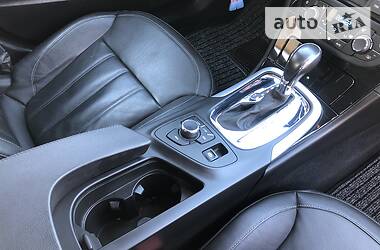 Седан Opel Insignia 2010 в 