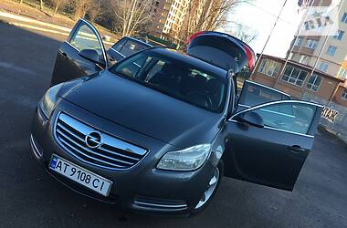 Универсал Opel Insignia 2010 в Ивано-Франковске