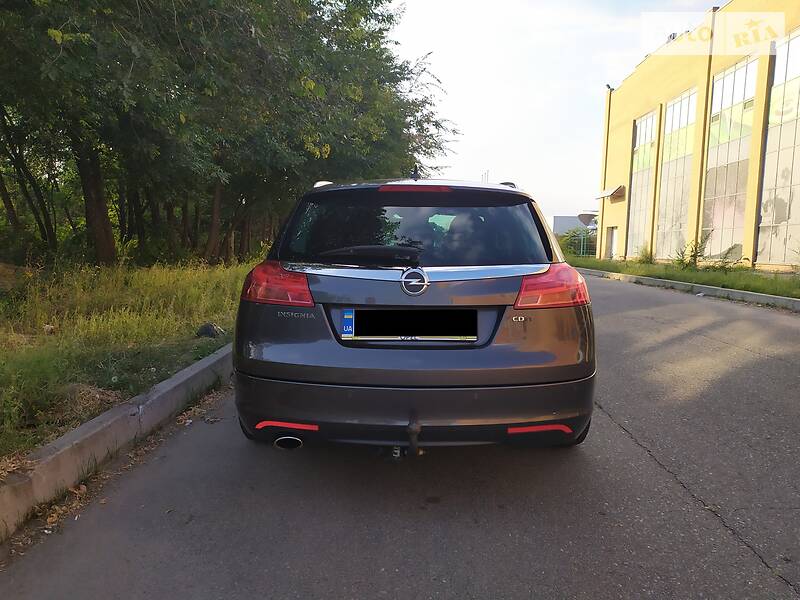 Универсал Opel Insignia 2009 в Днепре