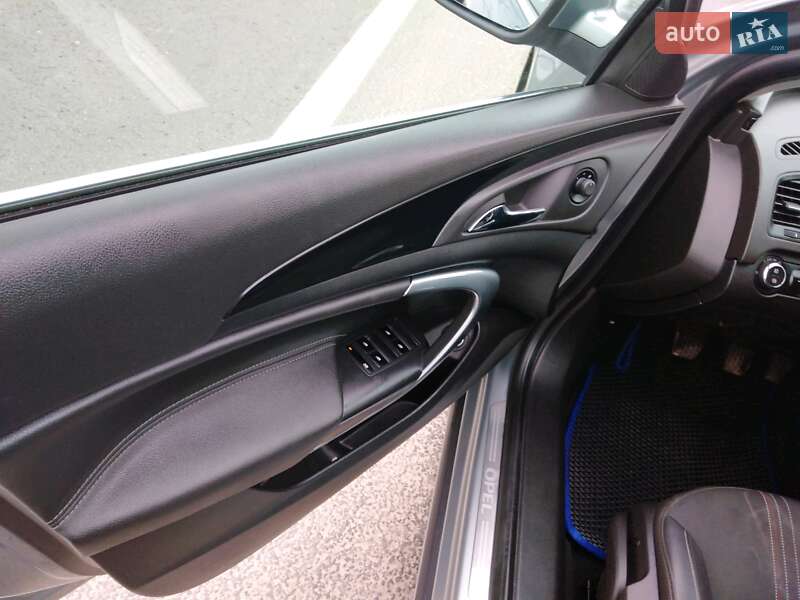 Універсал Opel Insignia 2012 в Івано-Франківську