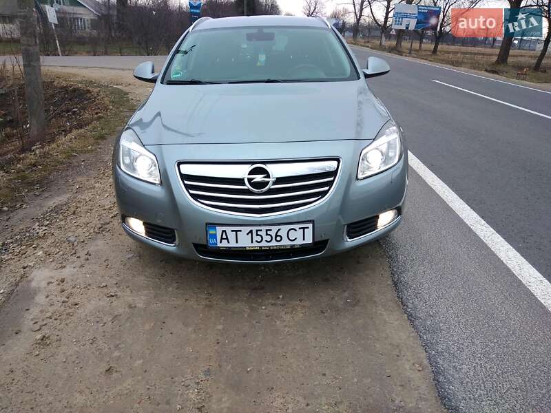 Універсал Opel Insignia 2012 в Івано-Франківську