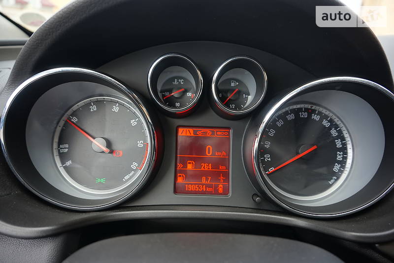 Універсал Opel Insignia 2013 в Самборі