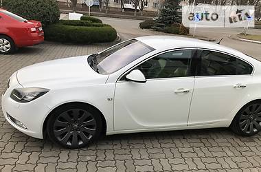 Седан Opel Insignia 2010 в 