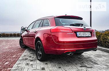 Універсал Opel Insignia 2010 в 