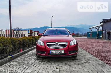 Універсал Opel Insignia 2010 в 