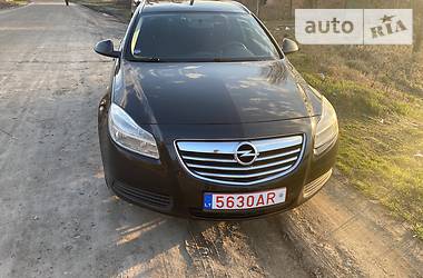 Універсал Opel Insignia 2010 в 