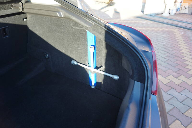 Хетчбек Opel Insignia 2009 в Самборі