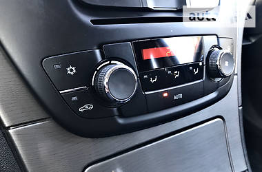 Універсал Opel Insignia 2012 в 