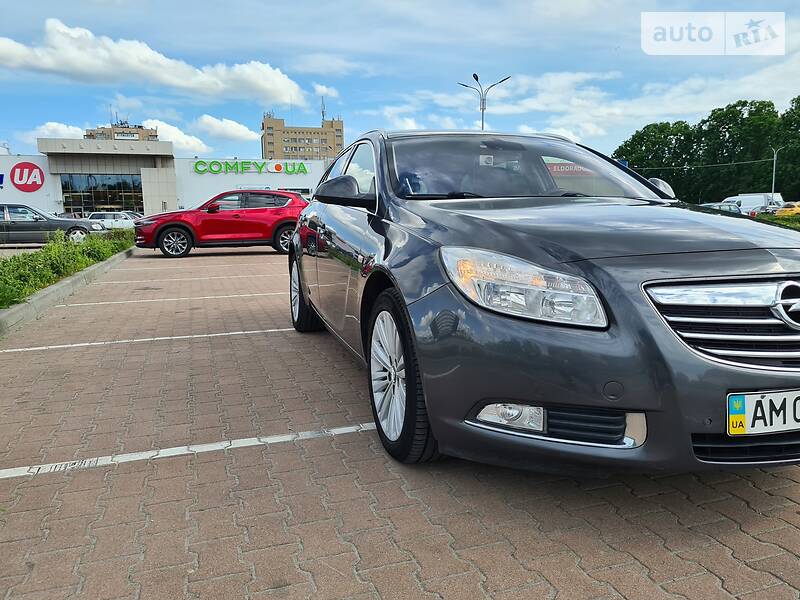 Універсал Opel Insignia 2012 в 