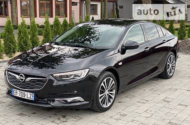 Седан Opel Insignia 2017 в 
