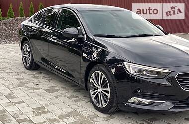 Седан Opel Insignia 2017 в 