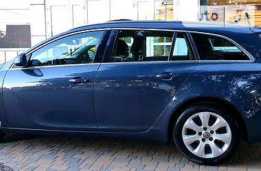 Універсал Opel Insignia 2010 в 