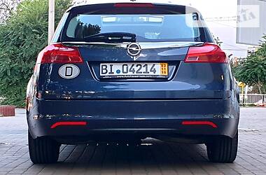 Універсал Opel Insignia 2010 в 