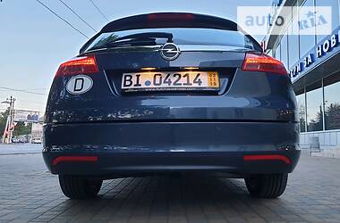 Універсал Opel Insignia 2010 в 