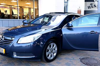 Універсал Opel Insignia 2010 в 