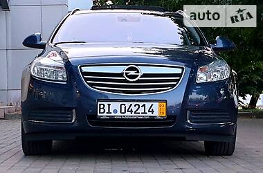 Універсал Opel Insignia 2010 в 