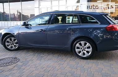 Універсал Opel Insignia 2010 в 