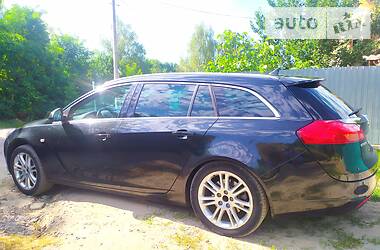 Универсал Opel Insignia 2010 в Киеве