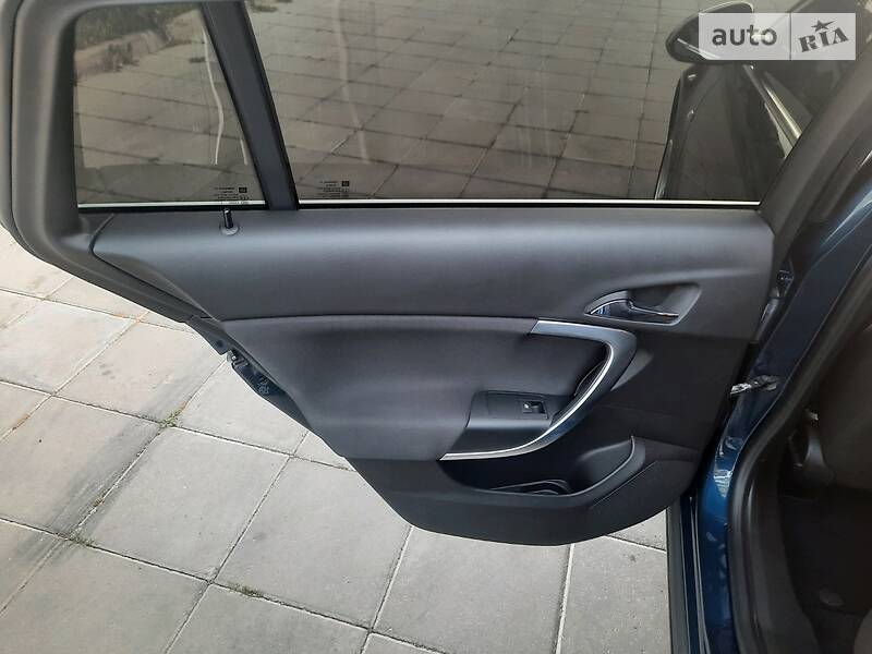 Универсал Opel Insignia 2014 в Луцке