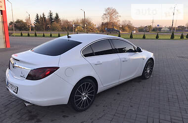 Седан Opel Insignia 2008 в Нововолынске