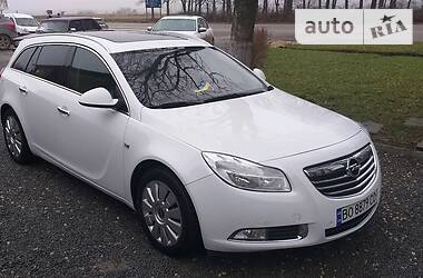 Универсал Opel Insignia 2011 в Збараже