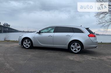 Универсал Opel Insignia 2010 в Днепре