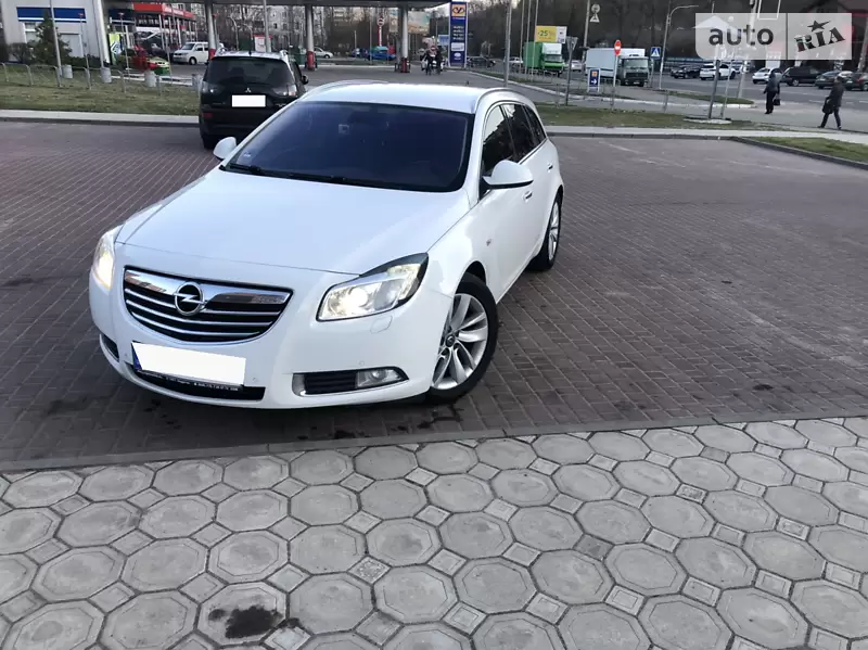 Універсал Opel Insignia 2012 в 