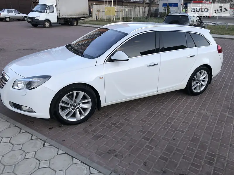 Універсал Opel Insignia 2012 в 