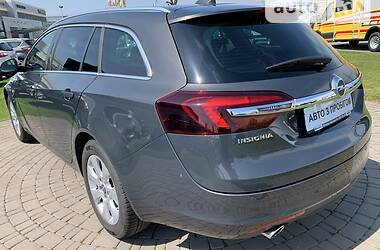 Универсал Opel Insignia 2015 в Киеве