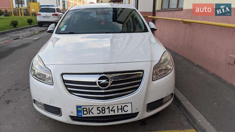 Лифтбек Opel Insignia 2009 в Ровно