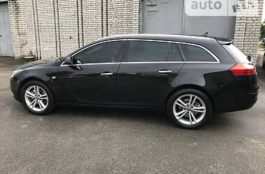 Хэтчбек Opel Insignia 2010 в Киеве