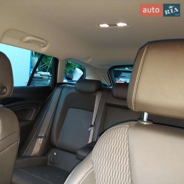 Универсал Opel Insignia 2017 в Львове