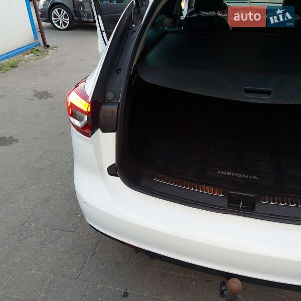 Универсал Opel Insignia 2017 в Львове