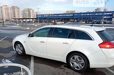 Универсал Opel Insignia 2012 в 