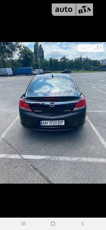 Седан Opel Insignia 2011 в Києві