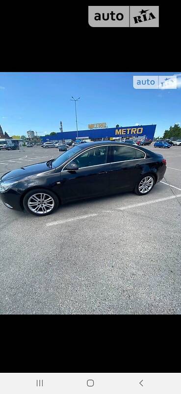 Седан Opel Insignia 2011 в Києві