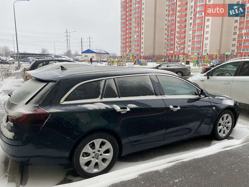 Универсал Opel Insignia 2014 в Киеве