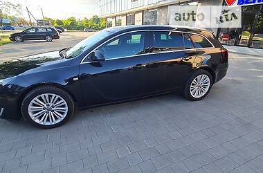 Универсал Opel Insignia 2014 в Ужгороде