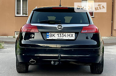 Универсал Opel Insignia 2009 в 