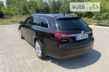 Універсал Opel Insignia 2014 в Івано-Франківську