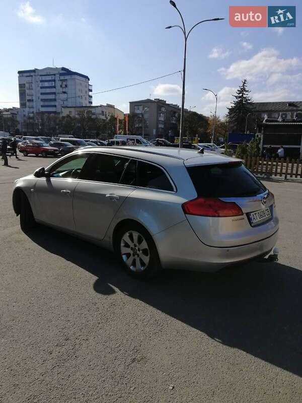 Універсал Opel Insignia 2013 в Івано-Франківську