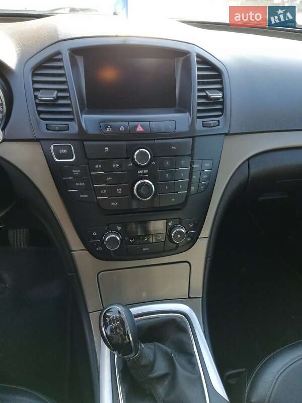 Універсал Opel Insignia 2013 в Івано-Франківську