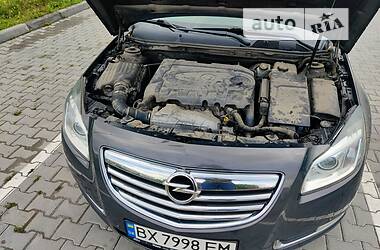 Універсал Opel Insignia 2013 в Хмельницькому